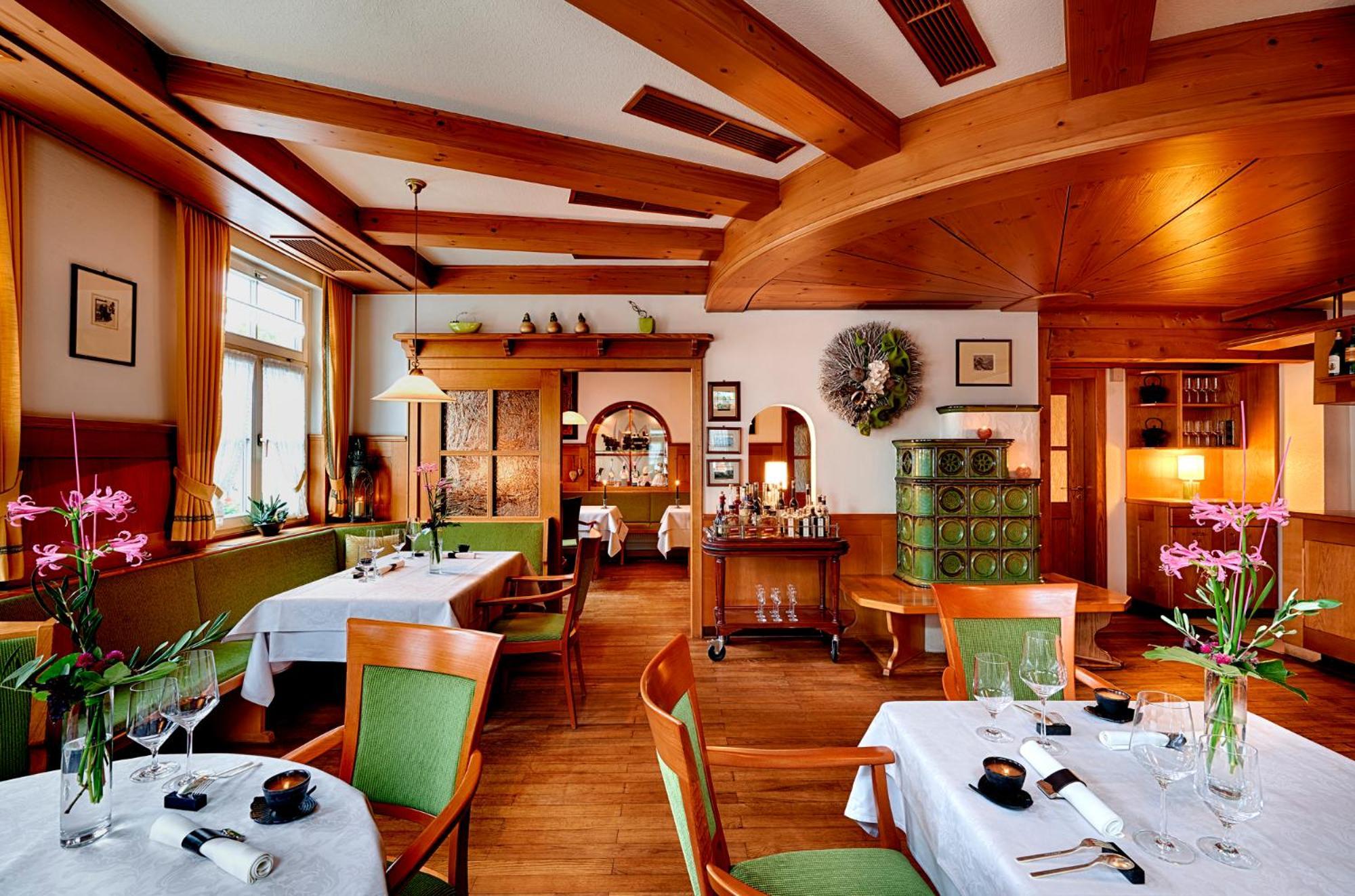 Hotel Kronelamm Im Schwarzwald บาด ไทนาค-ซาเวลชไตน์ ภายนอก รูปภาพ
