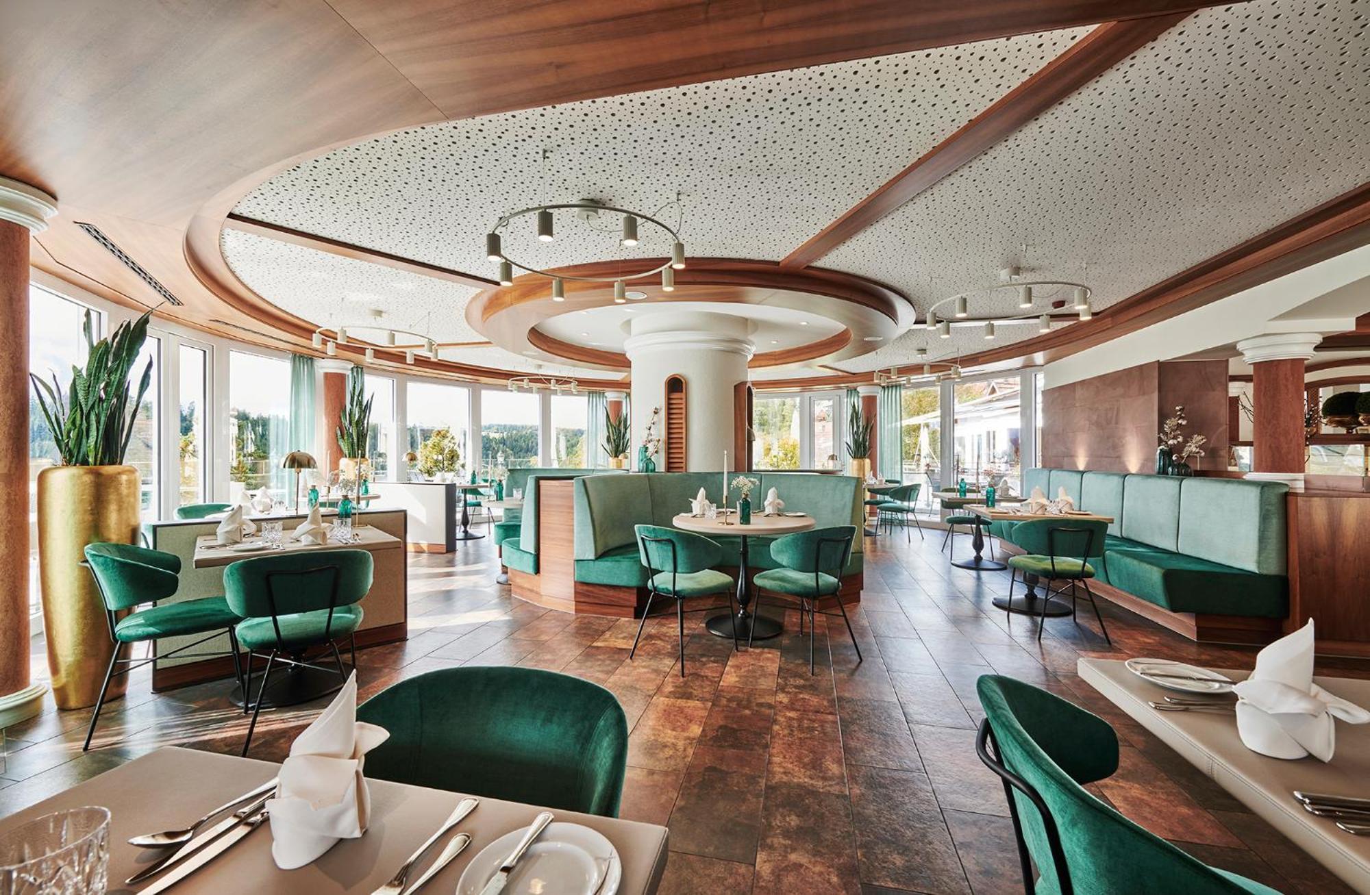 Hotel Kronelamm Im Schwarzwald บาด ไทนาค-ซาเวลชไตน์ ภายนอก รูปภาพ